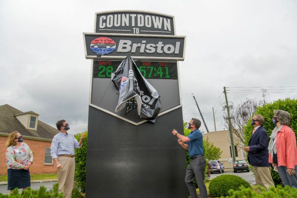 Bristol Motor Speedway Unveil's countdown clock to the ...